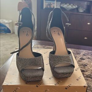 Mix No. 6 Glittering Silver Platform Heels
